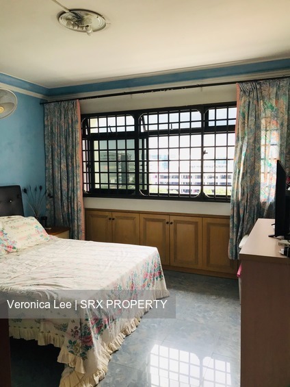 Blk 285C Toh Guan Road (Jurong East), HDB Executive #184344152